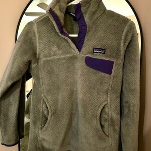 Patagonia Heather Gray and Violet Fleece Pullover